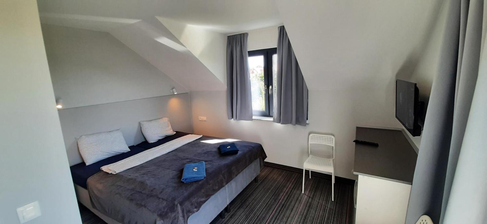Pionow Rodzinne Apartamenty Urocza 10 Криница Морска Стая снимка