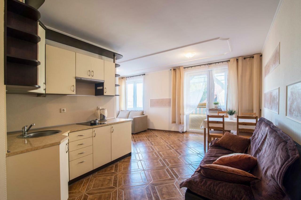 Pionow Rodzinne Apartamenty Urocza 10 Криница Морска Екстериор снимка